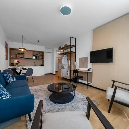 National Stadium - Parking, Workspace - By Rentujemy Варшава