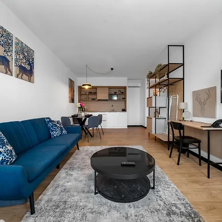 Апартаменты National Stadium - Parking, Workspace - By Rentujemy