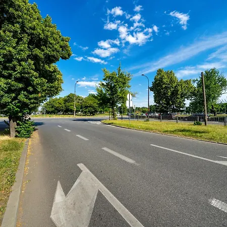 National Stadium - Parking, Workspace - By Rentujemy * ורשה