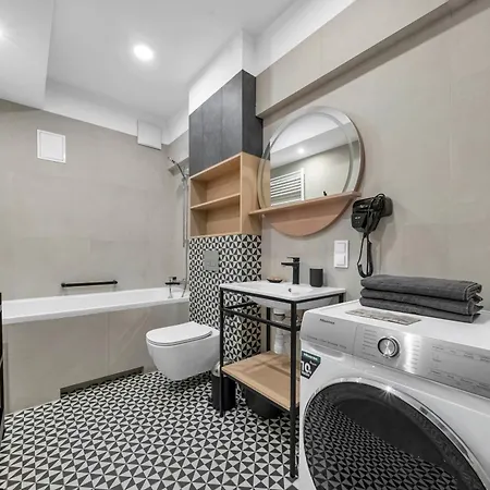 National Stadium - Parking, Workspace - By Rentujemy Apartman